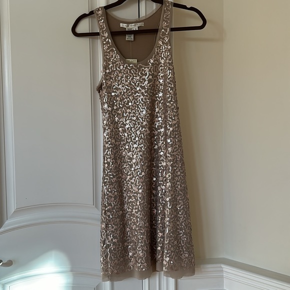 BUNDLE of 2 Max Studio Sequined Sleeveless Dresses Size Small - Picture 7 of 8